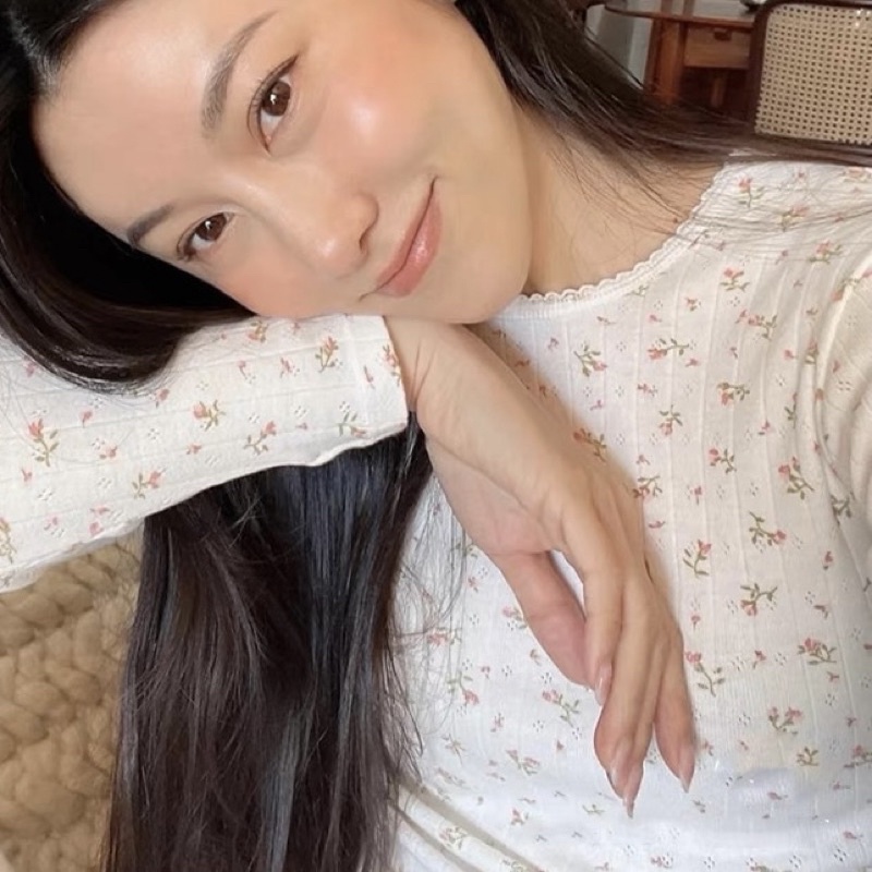 Jual READY Pointelle Floral Long Sleeve Top Korean brandy melville