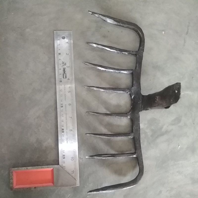 Jual Gacok lebar garuk jerami dan rumput cangkul garpu bahan besi tempa ...
