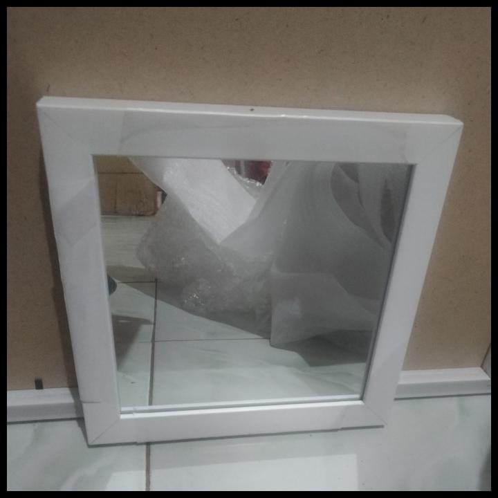 Jual Cermin Rias Cermin Dinding Minimalis Uk 20x20cm Shopee Indonesia