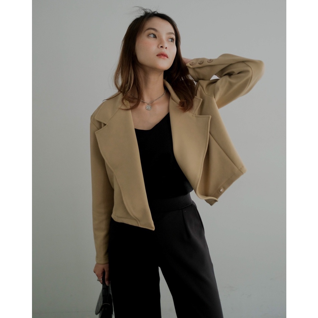 Jual Myrubylicious ANGELICA CROP BLAZER | Shopee Indonesia