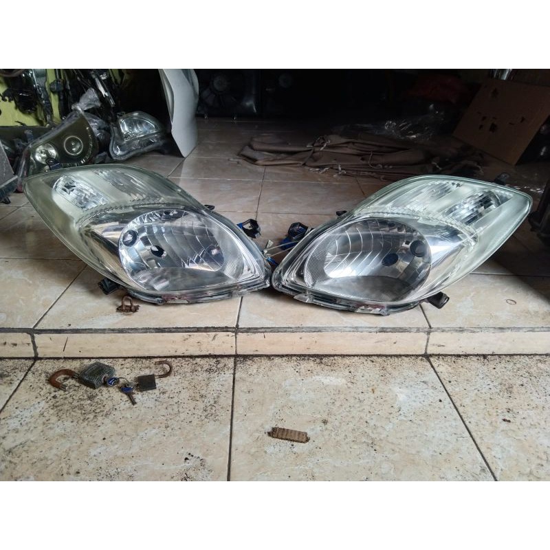 Jual Lampu Depan Yaris 2010-2013 | Shopee Indonesia