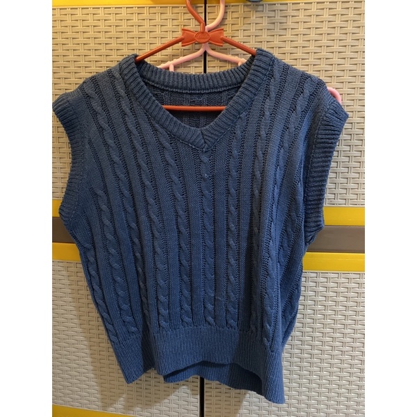 Jual vest rajut( preloved) | Shopee Indonesia