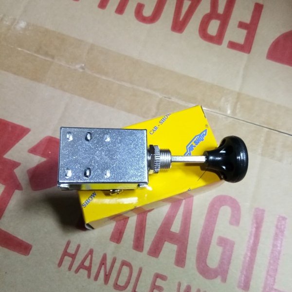 Jual Saklar Lampu Tarik 2X Dua Kali Switch On Off Universal | Shopee ...