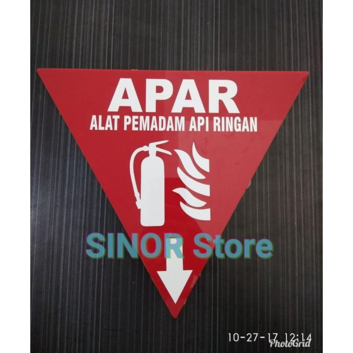 Jual Rambu Segitiga Alat Pemadam Api Apar Acrylic 2Mm Sticker Oracle ...