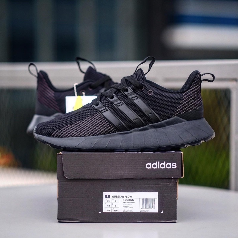 Adidas questar flow all black hotsell