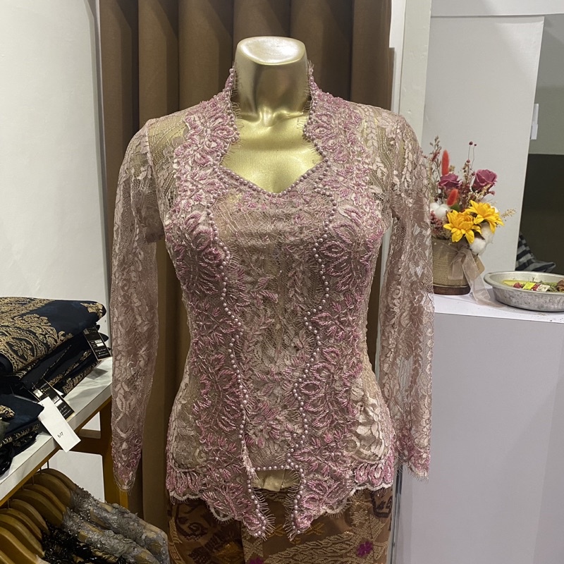 Jual Kebaya Modifikasi | Kebaya Bali | Kebaya Payet | Kebaya Semi ...