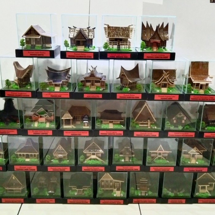 Jual Miniatur Rumah Adat Indonesia (grade A) | Shopee Indonesia