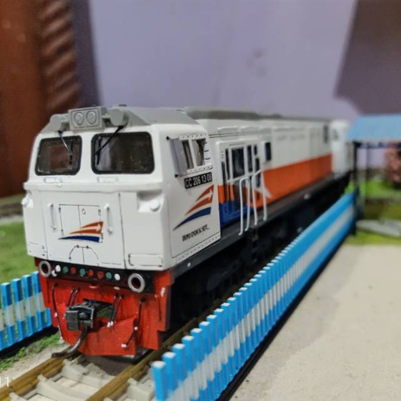 Jual Miniatur kereta api cc206 Skala Ho 1 87 Detail full | Shopee Indonesia