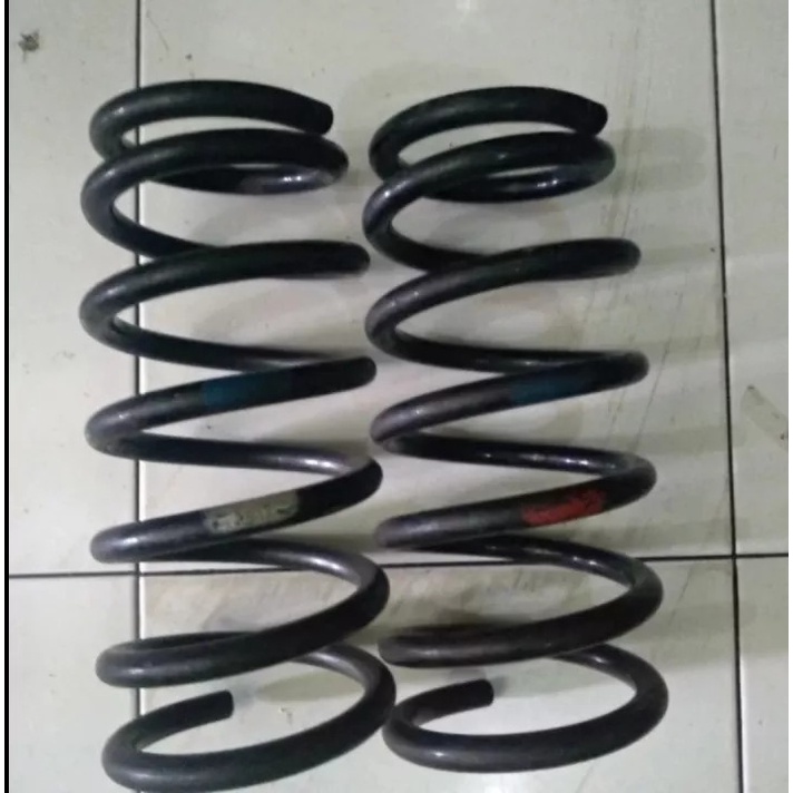 Jual coil spring per keong depan suzuki escudo vitara sidekick original ...