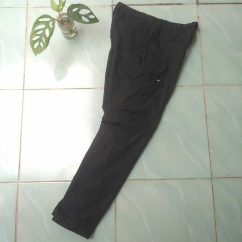 Jual UNIQLO track pants black Shopee Indonesia