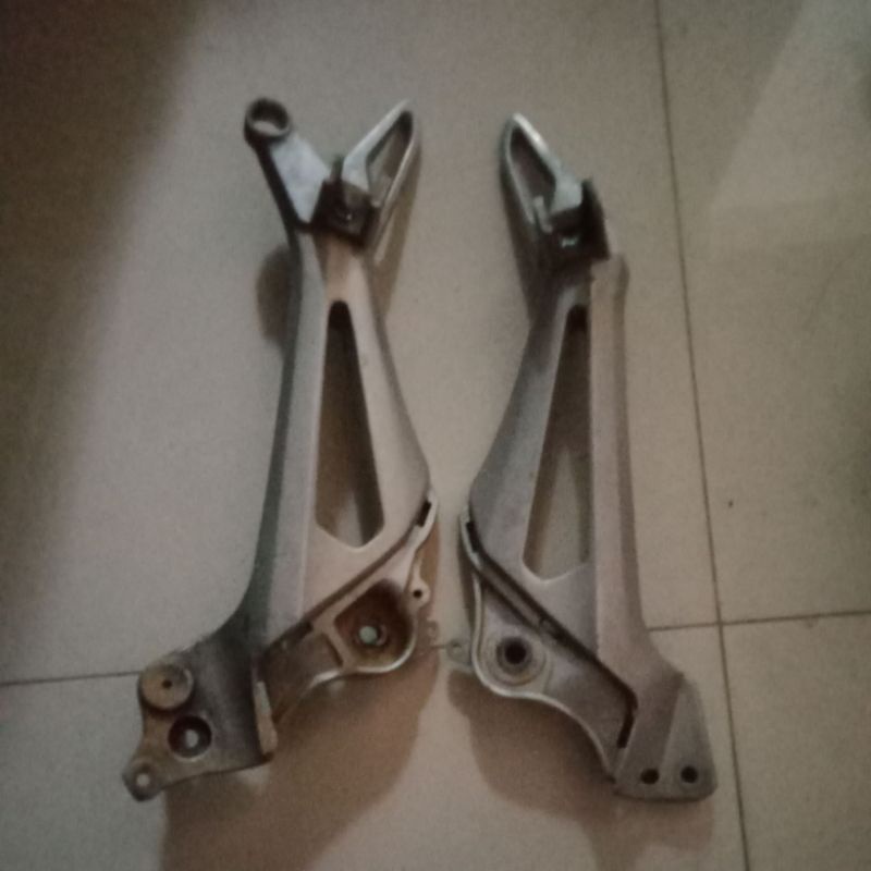 Jual Fostep Belakang Kharisma Supra Bekas Original Copotan Motor Kharisma Supra Old Murah