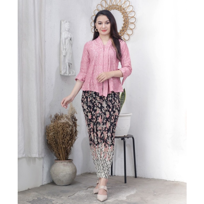Jual [ JUMBO BARU ] Stelan baju batik kebaya modern LD 118 Floy Brukat ...