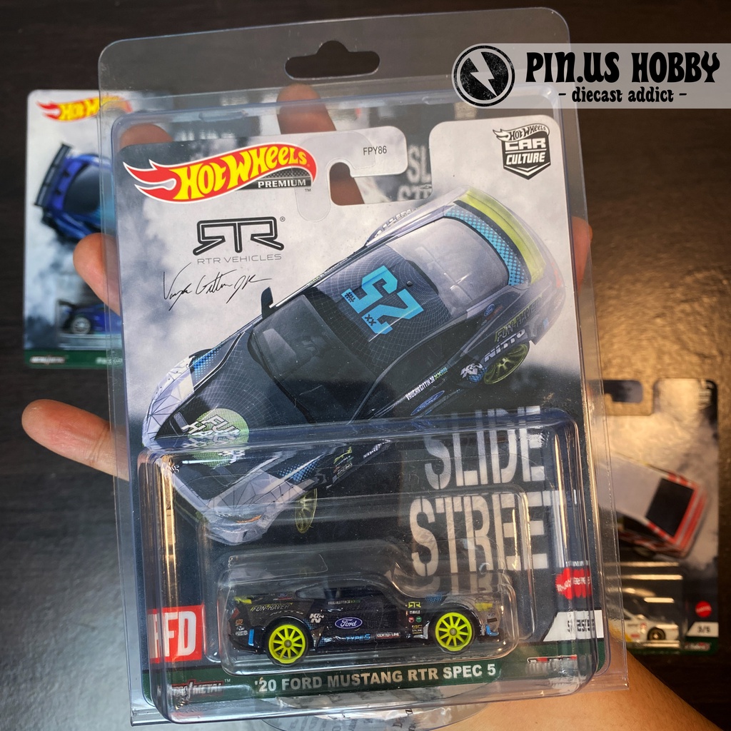 Jual HOTWHEELS PREMIUM 20 FORD MUSTANG RTR SPEC 5 SLIDE STREET Series ...