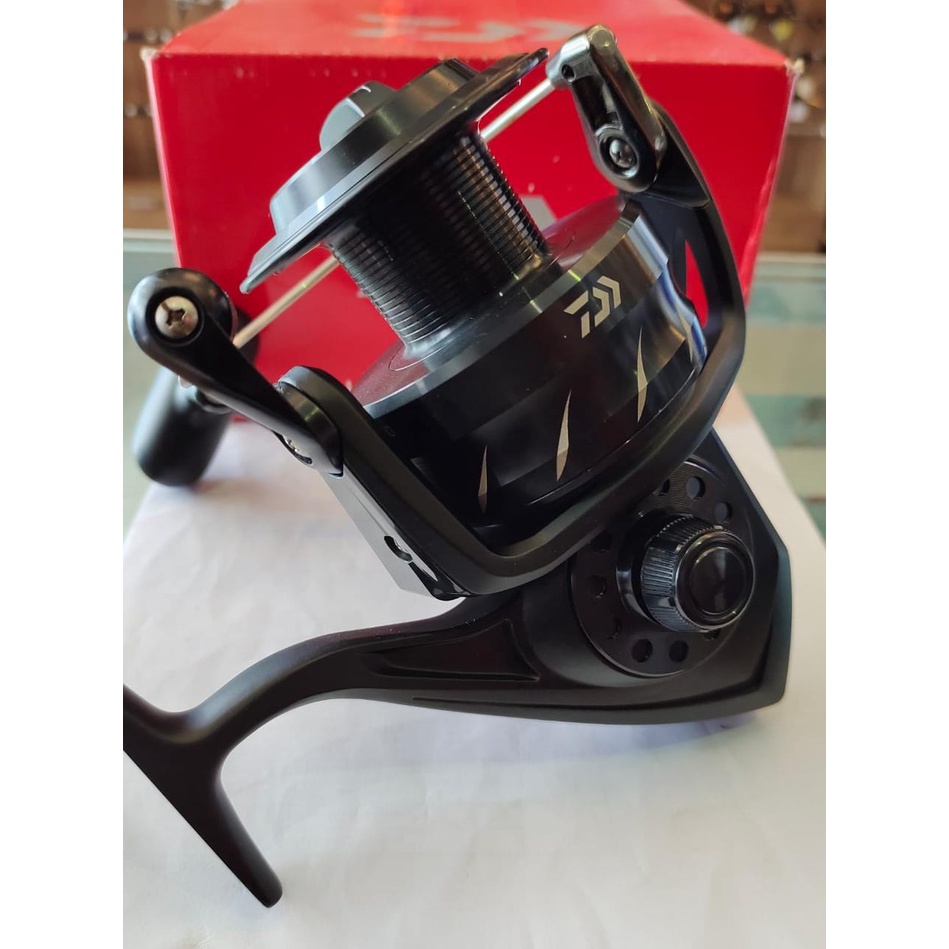 Jual Reel Daiwa Saltist Nero 6500 5Bb | Reel Spinning | Shopee Indonesia