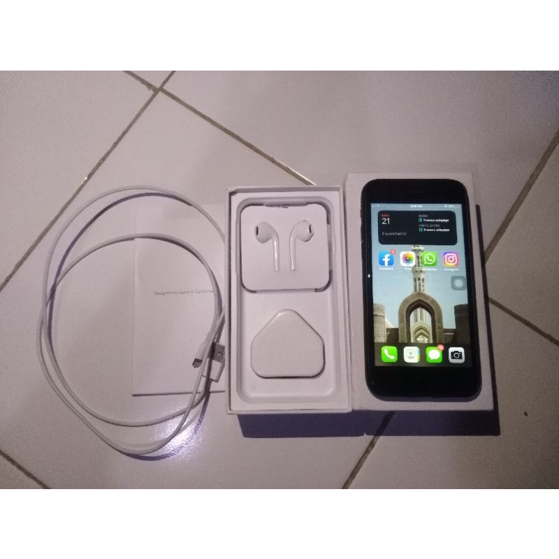 Jual Iphone Se Ex Ibox Gb Second Pemakaian Pribadi Shopee Indonesia