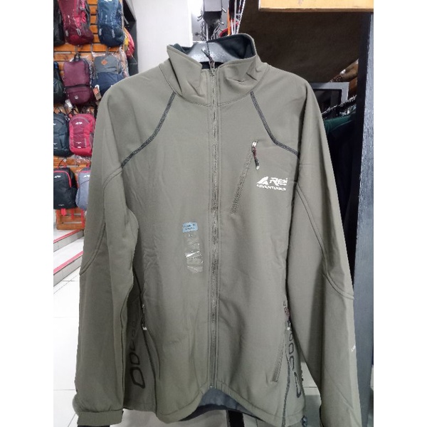 Jaket 2024 rei softshell