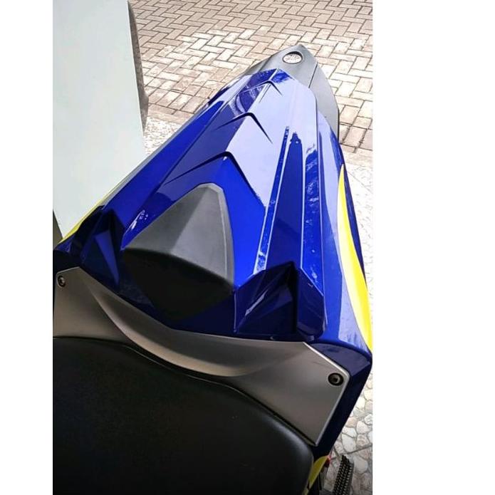 single seat r25
