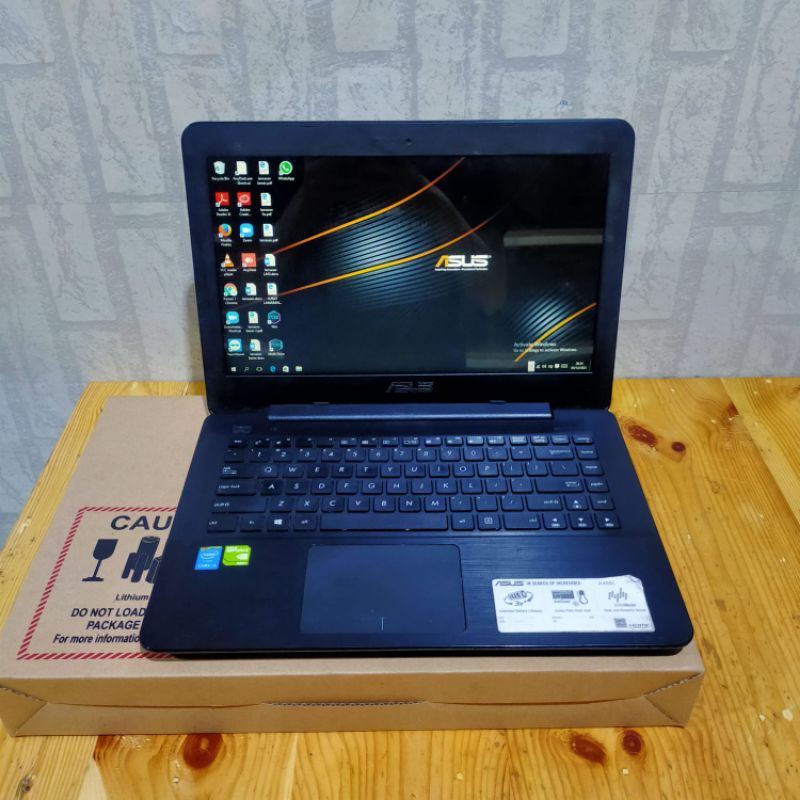 Jual Laptop Asus A455L Cor i34030U Doble Vga Nvdia Geforce 820M Ram