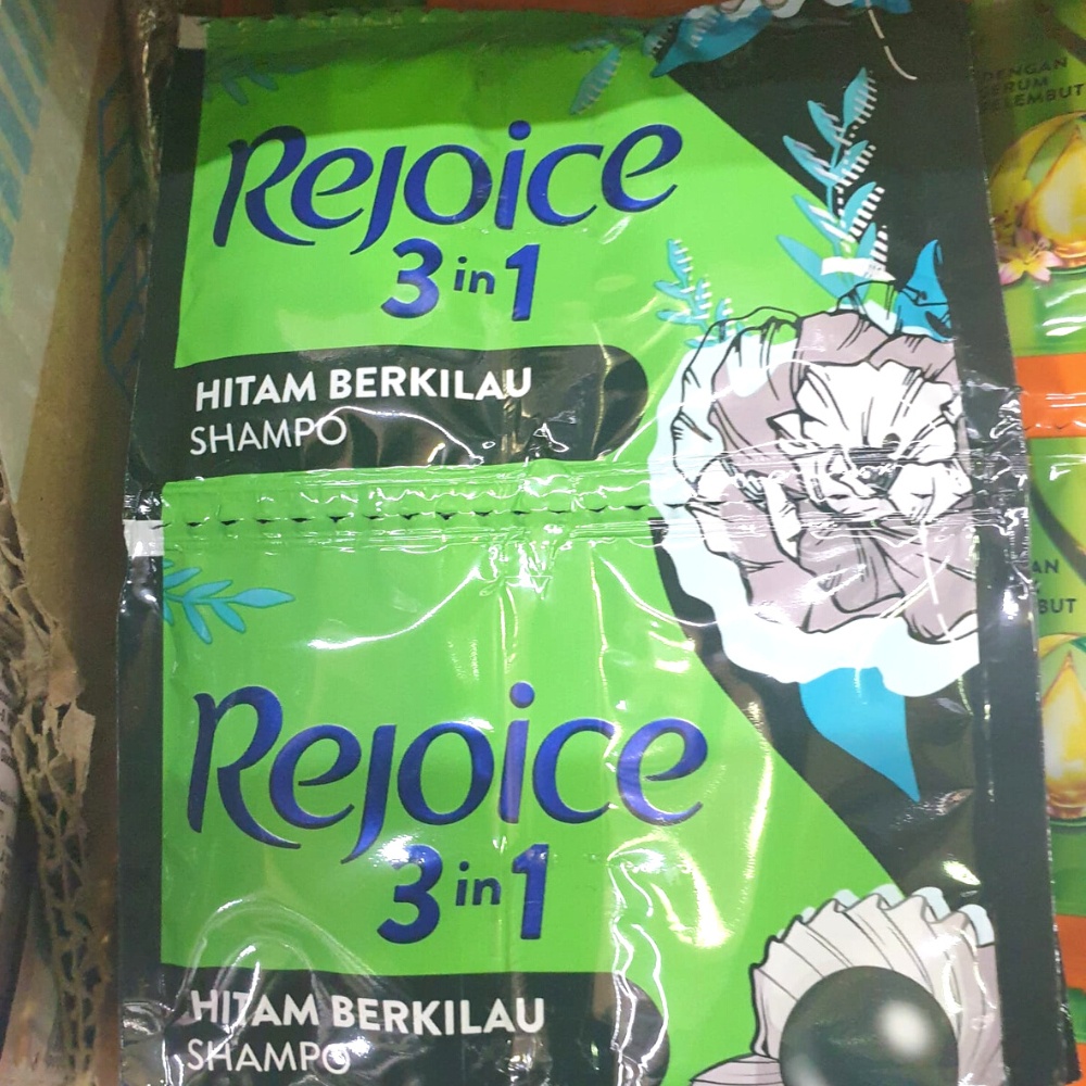 Jual Shampoo Rejoice Hitam Berkilau 3 in 1 Kemasan Renceng (12 pcs ...