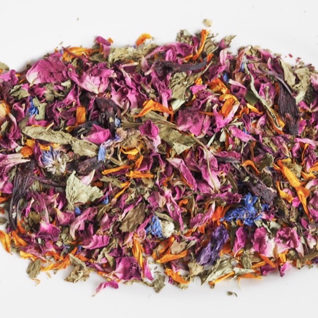 Jual FluffyMonds’ Confetti Forage Blend | Forage Herbs | Bedding Topper ...