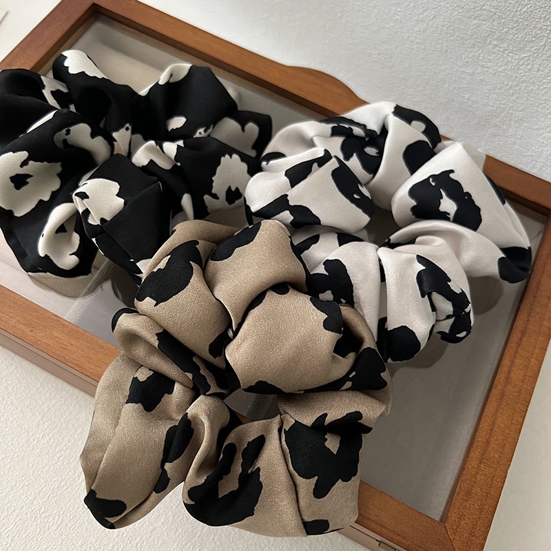 Jual Town Shell - Hyde Satin Flower Korean Scrunchy / scrunchie ...