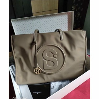 Jual Aaliya Nylon Totebag Buttonscarves New bkn preloved