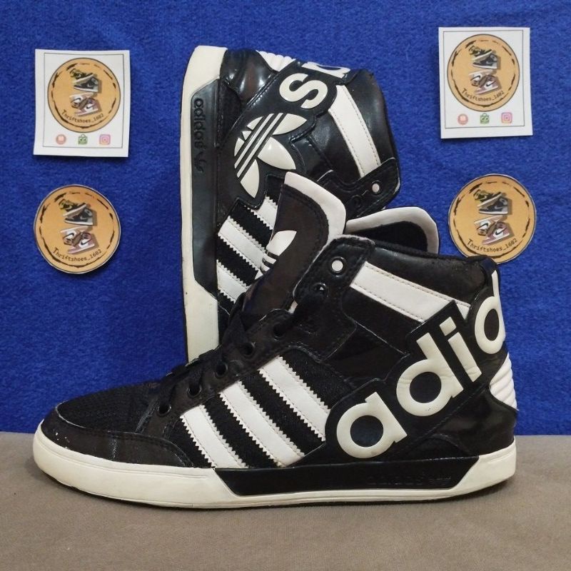 chaussure foot adidas blanche