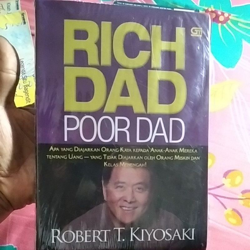 Jual Buku Rich Dad Poor Dad By Robert T Kiyosaki Shopee Indonesia