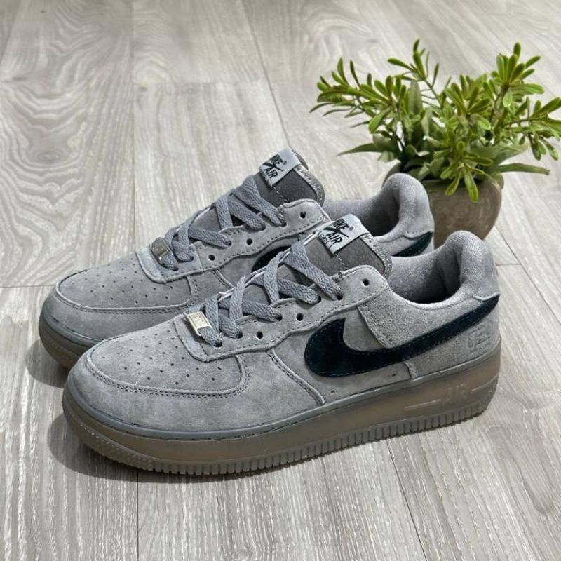 reigning champ x nike air force 1