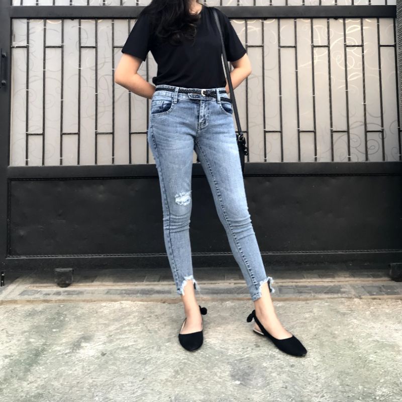 Jual CELANA JEANS WANITA HW HEIDY SOBEK TIDAK TEMBUS SIZE 27 34