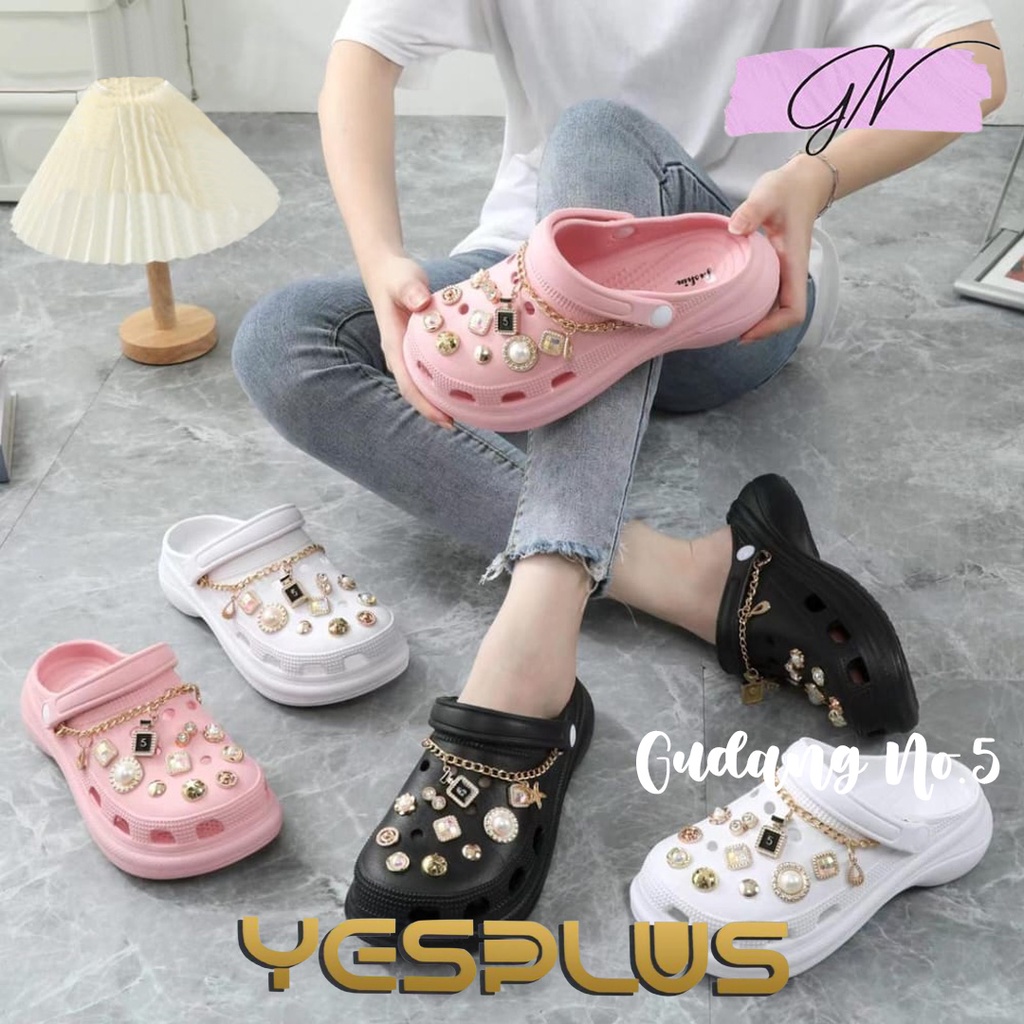 Jual GN 8833 1 Sandal Crocs Wanita Murah Lucu Sandal Crocs Motif