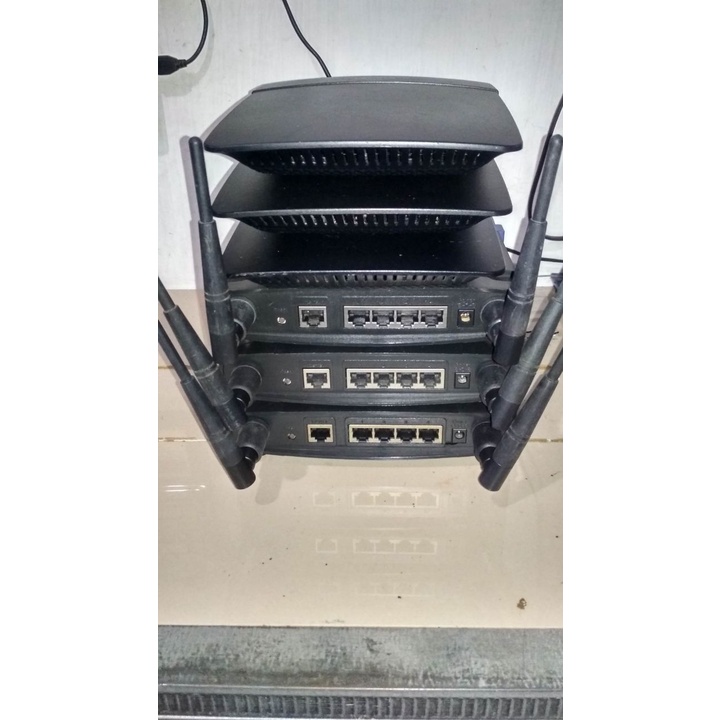 Jual Router Linksys E1200 + Adaptor | Shopee Indonesia