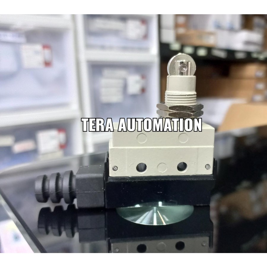 Jual Limit Switch SHLQ2255 OMRON Shopee Indonesia