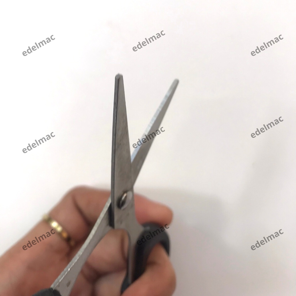 Jual Gunting Gagang Plastik Hitam Scissors Rumah Tangga Serbaguna ...