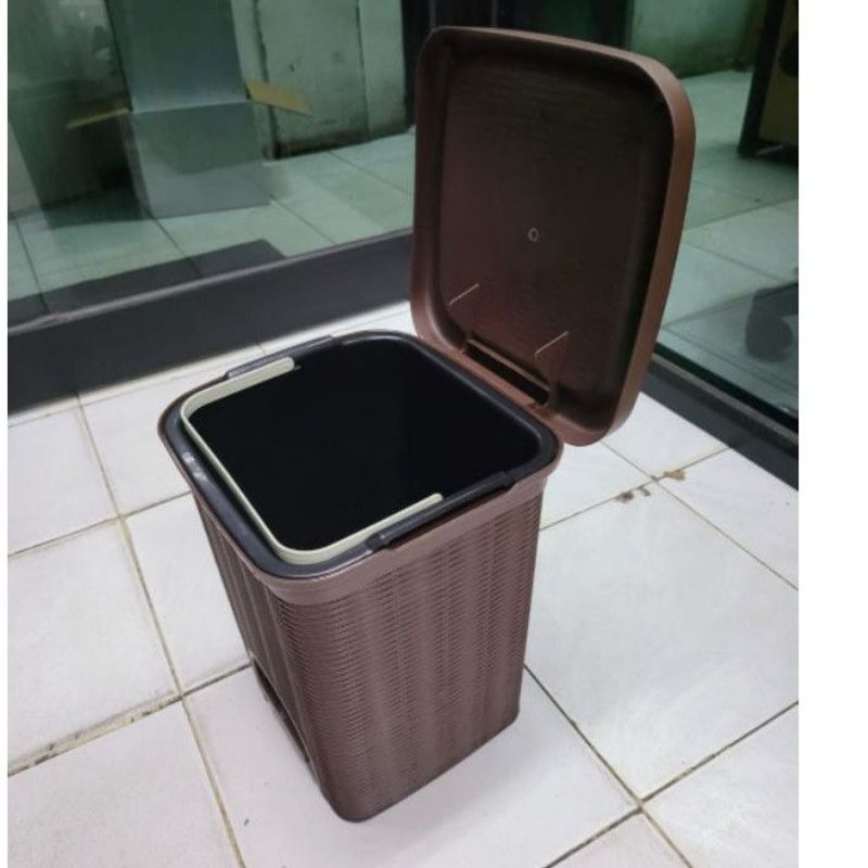 Jual Tong Sampah Tabitha Tempat Sampah Injak Rotan Tempat Sampah Buka