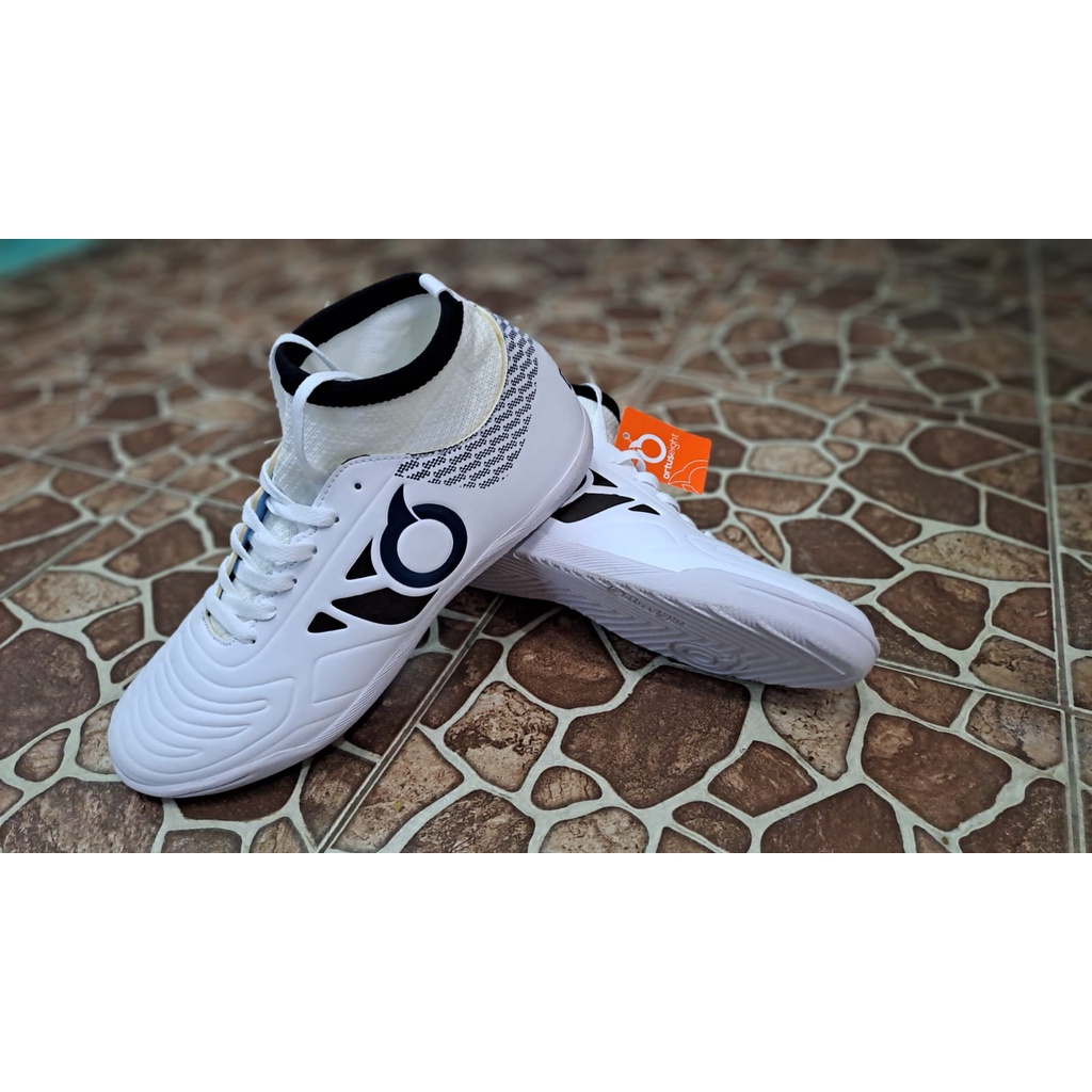 Jual Sepatu futsal ortuseight catalyst liberte grade ori spatu futsal