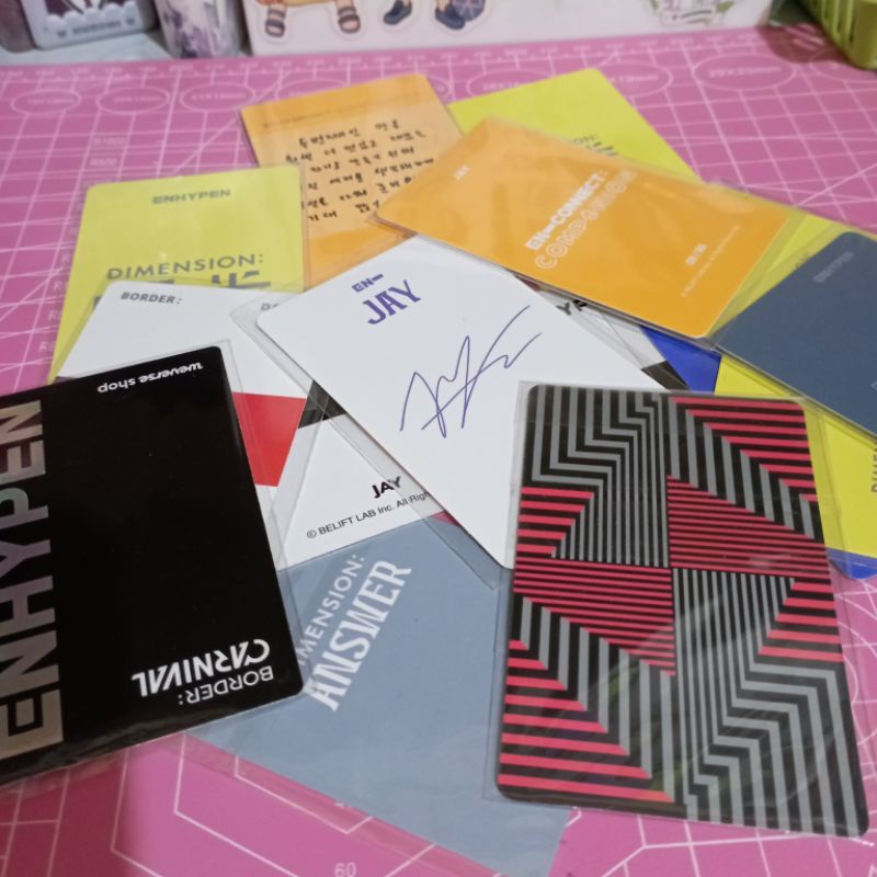 Jual official random photocard / merch enhypen for engene | Shopee ...