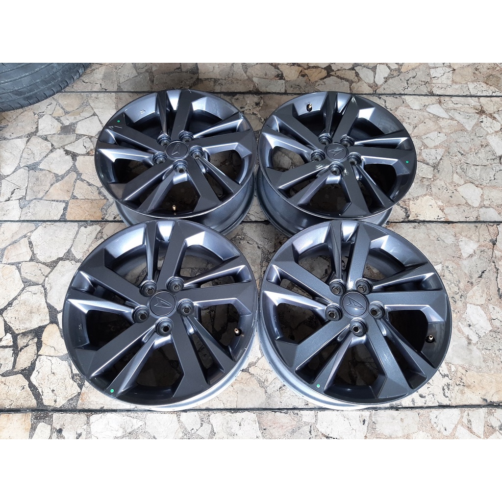 Jual Velg Oem New Xenia R15 Cocok Mobil Altis Sienta VW Golf VW Bettle ...