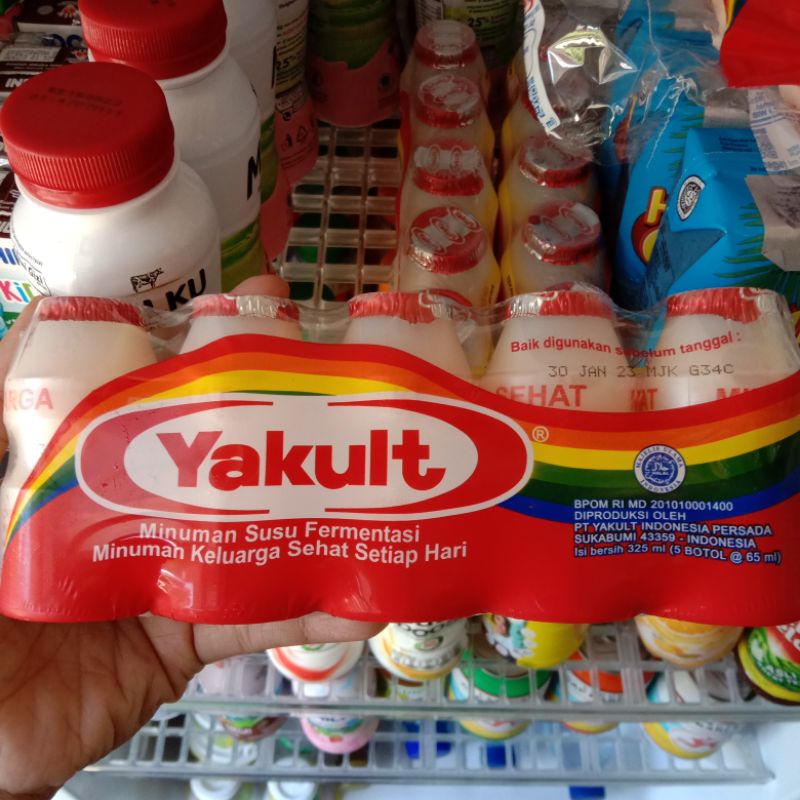 Jual Yakult minuman susu fermentasi 1 pack isi 5 pcs | Shopee Indonesia