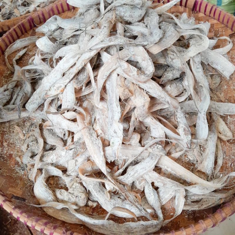 Jual IKAN ASIN LAYUR GRADE A 100 GRAM UKURAN KECIL RENYAH JIKA DIGORENG ...