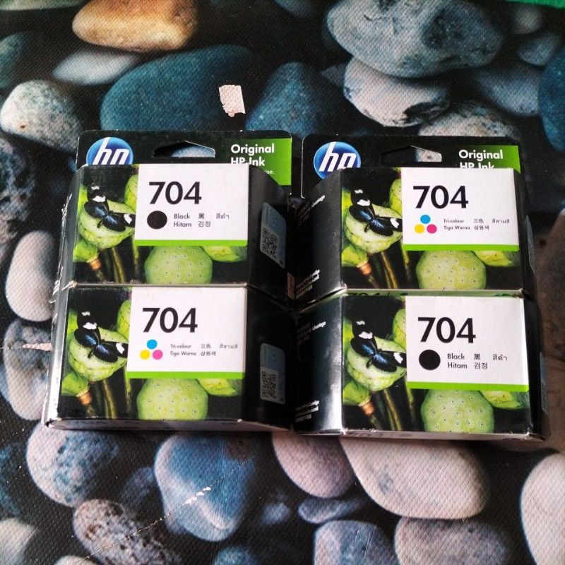 Jual paket tinta hp 704 black color original 1 set | Shopee Indonesia