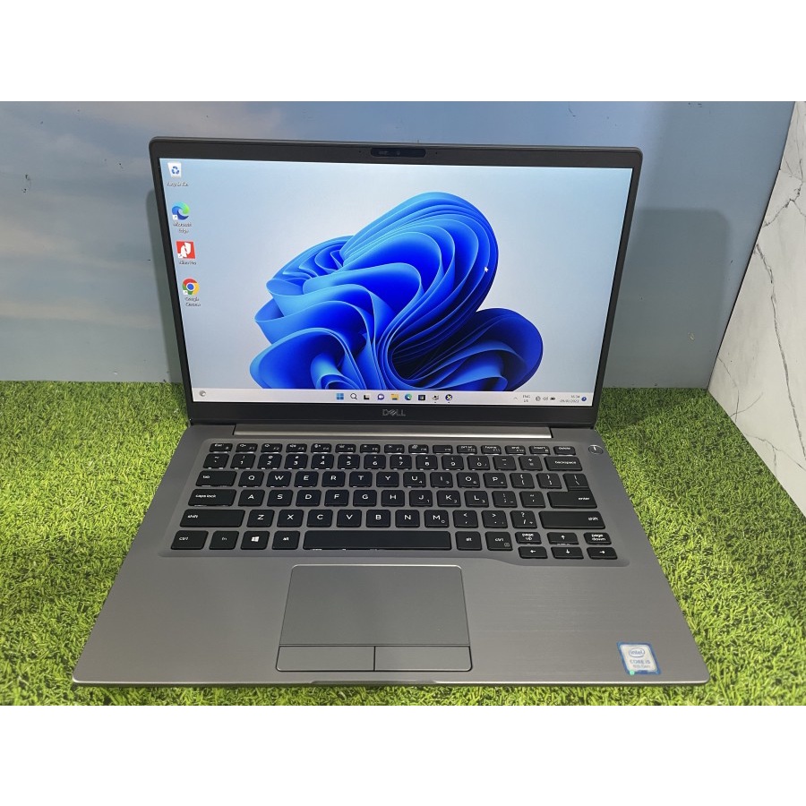 Dell Latitude 15.6" Ricondizionato: I5 8&ordf; Gen, 16GB RAM, 512GB SSD, Windows 11 Pro
