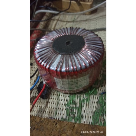 Jual trafo cas aki donat 0-13v-25v ( 20 amper murni ) | Shopee Indonesia