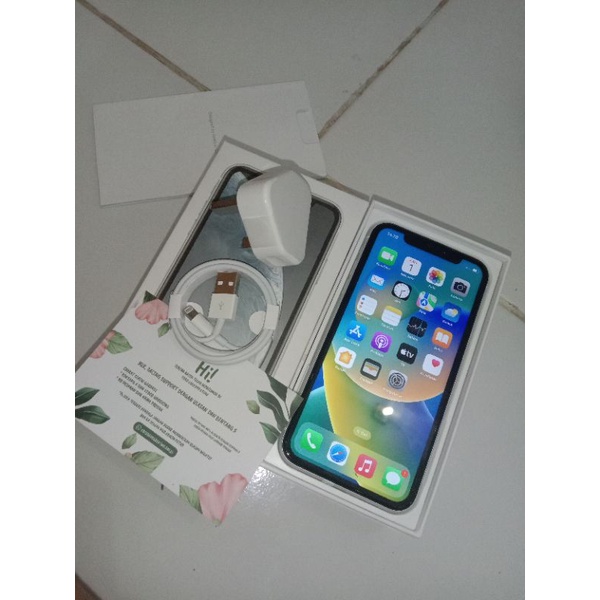 Jual iPhone XR 64GB, mulus pemakaian pribadi ( putih) | Shopee Indonesia