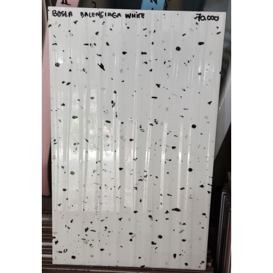 Jual keramik 25x40 dinding kamar mandi putih bintik | Shopee Indonesia