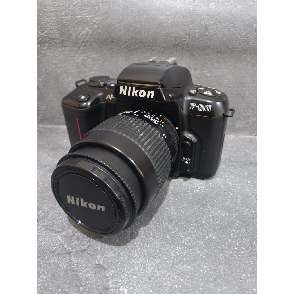 Étui Nikon CF-36A Noir - Compatible F-601, F-301, F3, N2020 - Occasion