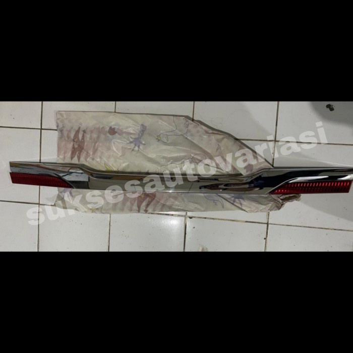 Jual Trunklid / Trunk Lid Kijang Innova 20052015 Replace Atau Model