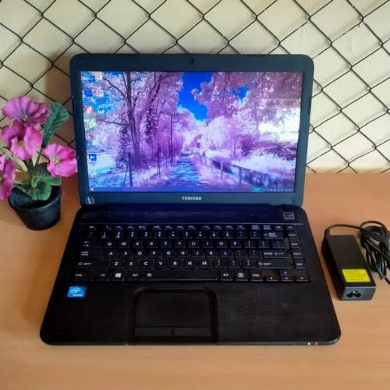 Jual Laptop acer toshiba asus ram 4gb cocok untuk belajar anak dirumah