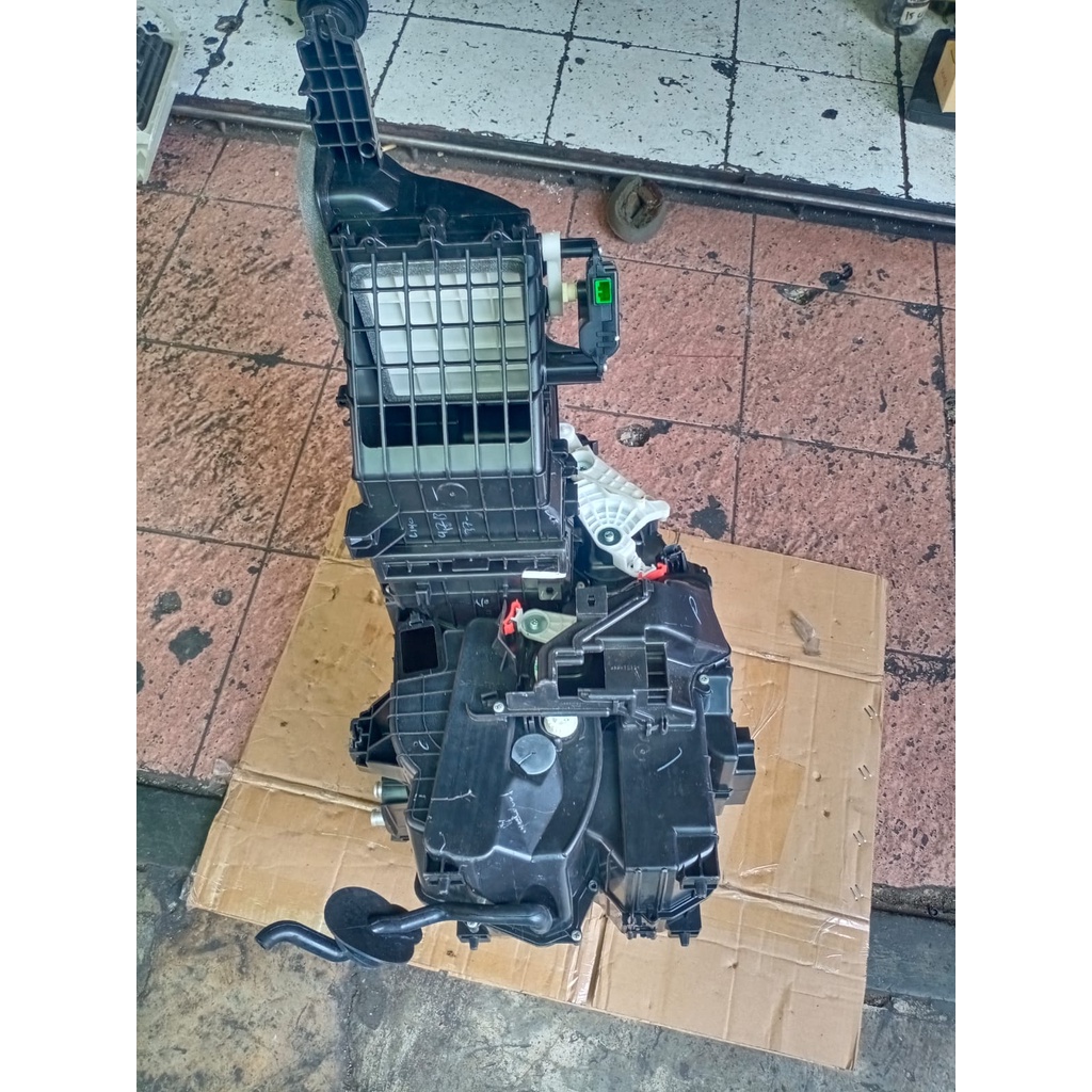 Jual CASING BLOWER AC MOBIL UNIT BOX EVAPORATOR SUZUKI SPLASH Shopee