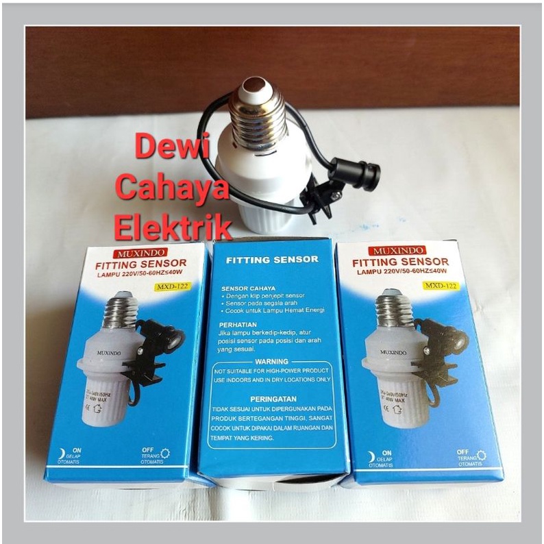 Jual Fitting Sensor Lampu E27 Otomatis Cahaya Gelap Menyala Semua Jenis ...